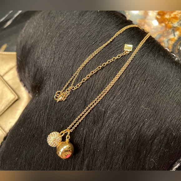 💄VINTAGE ESTÉE LAUDER NECKLACE 💄 - Picture 2 of 3